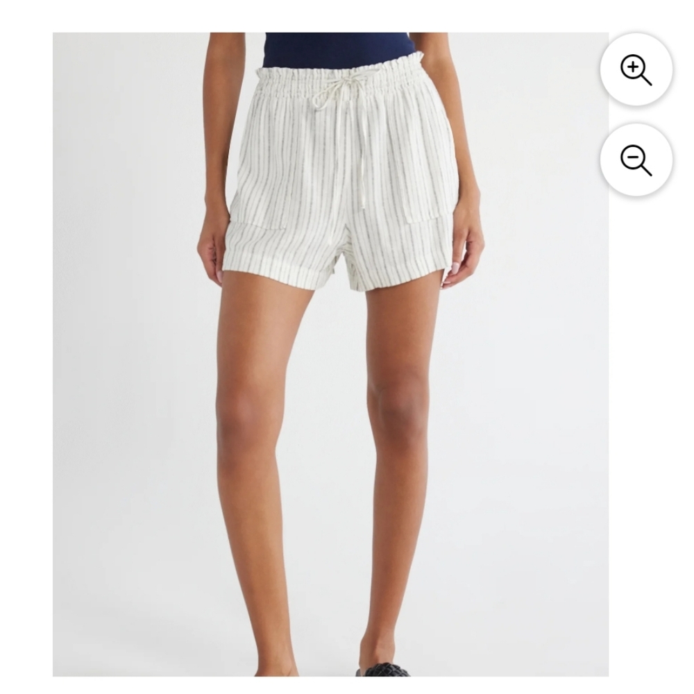Striped linen shorts